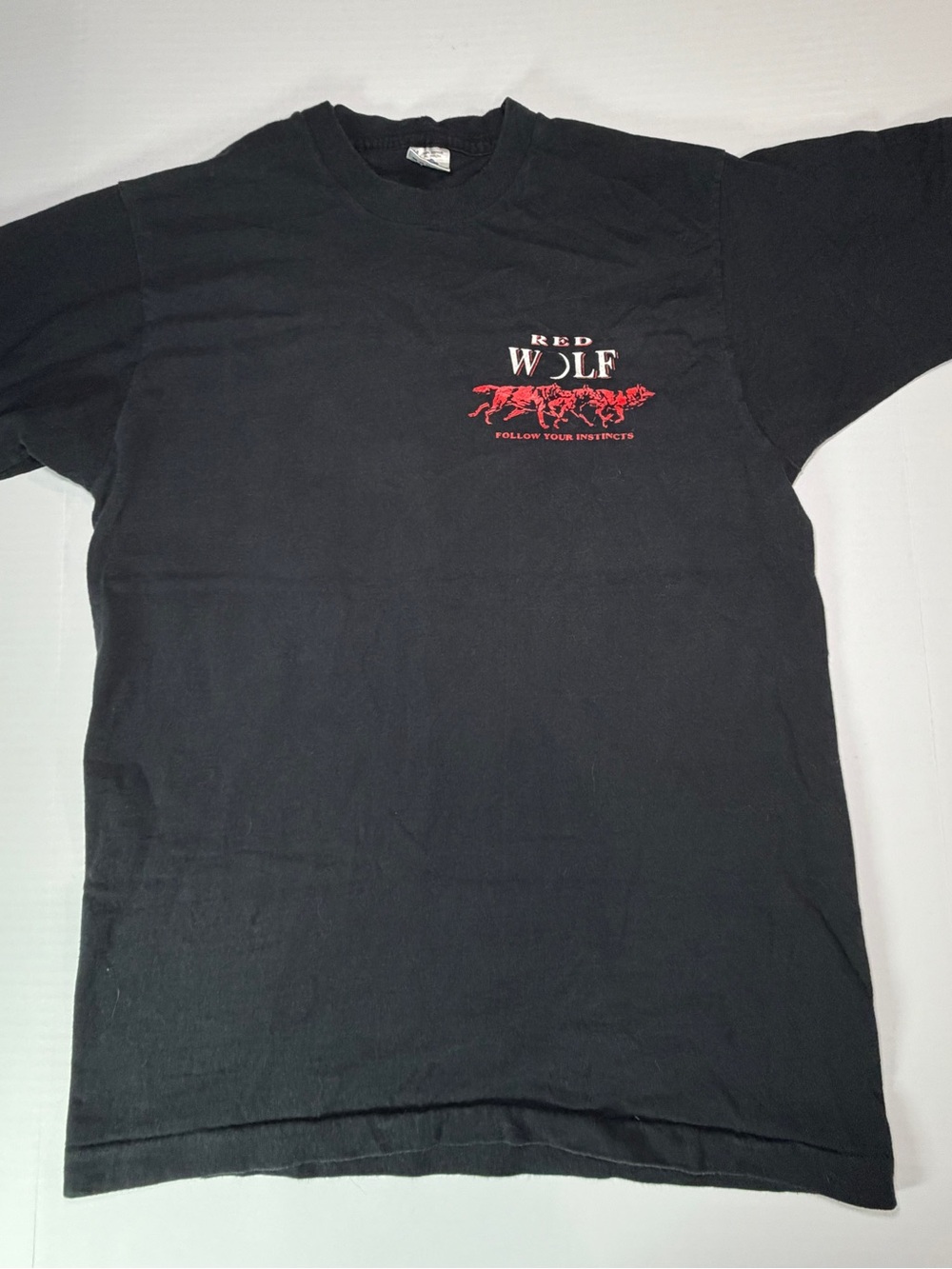 Vintage single stitch Red Wolf Beer Black Men’s T‑Shirt Budweiser beer Annheuser